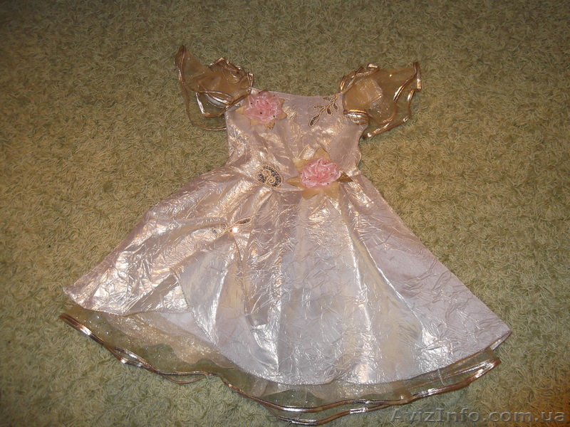 платье нарядное, рост 116 см - <ro>Изображение</ro><ru>Изображение</ru> #1, <ru>Объявление</ru> #590392
