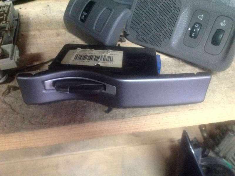 Б/у картридер, замок зажигания Renault Laguna 2,Рено Лагуна, 8200004283 - <ro>Изображение</ro><ru>Изображение</ru> #1, <ru>Объявление</ru> #1669083