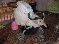 Продам коляску Chicco 6 WD в хорошем состоянии - <ro>Изображение</ro><ru>Изображение</ru> #1, <ru>Объявление</ru> #640642