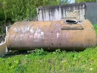 емкость от бензовоза - <ro>Изображение</ro><ru>Изображение</ru> #1, <ru>Объявление</ru> #646108