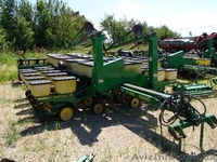 16-ти рядная сеялка John Deere модели 7200.  - <ro>Изображение</ro><ru>Изображение</ru> #1, <ru>Объявление</ru> #942504