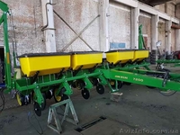 Сеялка точного высева пневматическая John Deere 7200 - <ro>Изображение</ro><ru>Изображение</ru> #3, <ru>Объявление</ru> #1571959