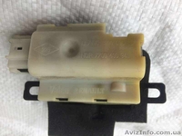 Б/у замок стекла задней двери   Renault Laguna II, Scenic I - <ro>Изображение</ro><ru>Изображение</ru> #2, <ru>Объявление</ru> #1632686