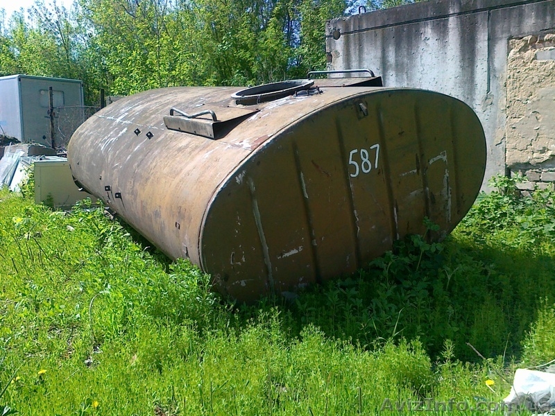 емкость от бензовоза - <ro>Изображение</ro><ru>Изображение</ru> #2, <ru>Объявление</ru> #646108