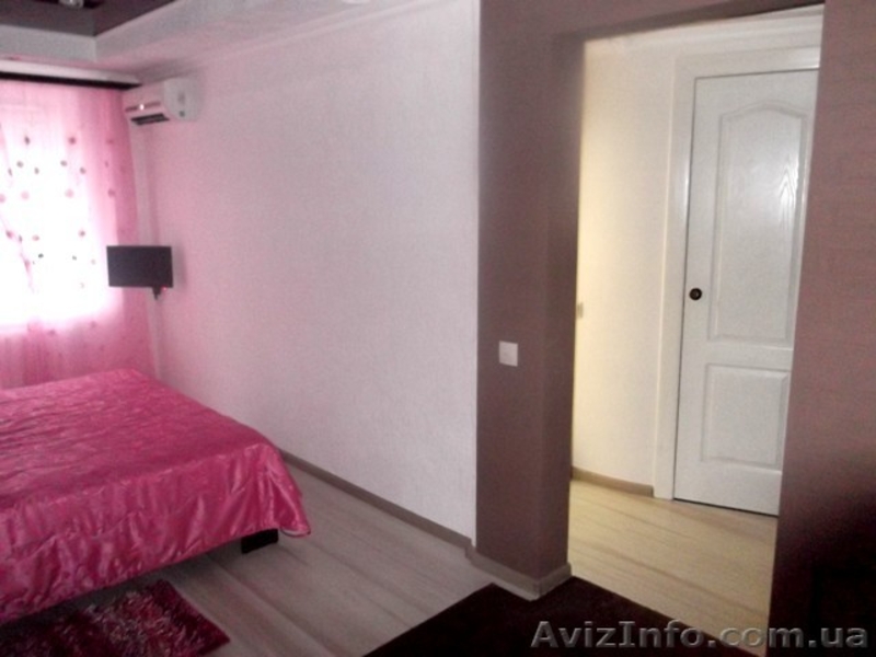 Рядом Медицинский центр «Материнка, посуточно , пл.Дружбы народов 1 - <ro>Изображение</ro><ru>Изображение</ru> #3, <ru>Объявление</ru> #925190