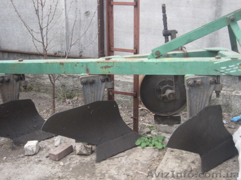 Продам Трактор ЮМЗ-6, Причіп 2ПТС-4, Плуг ПЛН-3-35 - <ro>Изображение</ro><ru>Изображение</ru> #3, <ru>Объявление</ru> #1077484