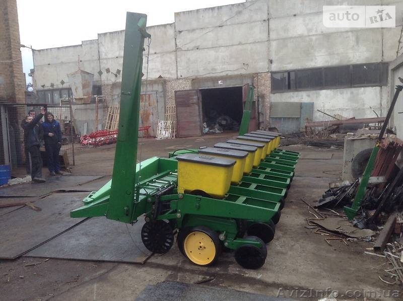 Пневматическая сеялка John Deere 7200 8 рядная  - <ro>Изображение</ro><ru>Изображение</ru> #3, <ru>Объявление</ru> #1476869