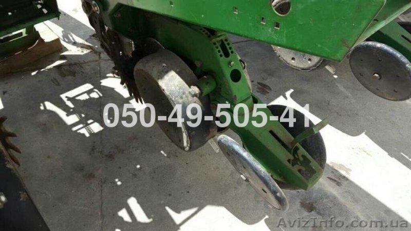 Дисковая вакуумная сеялка Джон Дир John Deere 1750 8 рядов - <ro>Изображение</ro><ru>Изображение</ru> #7, <ru>Объявление</ru> #1526123