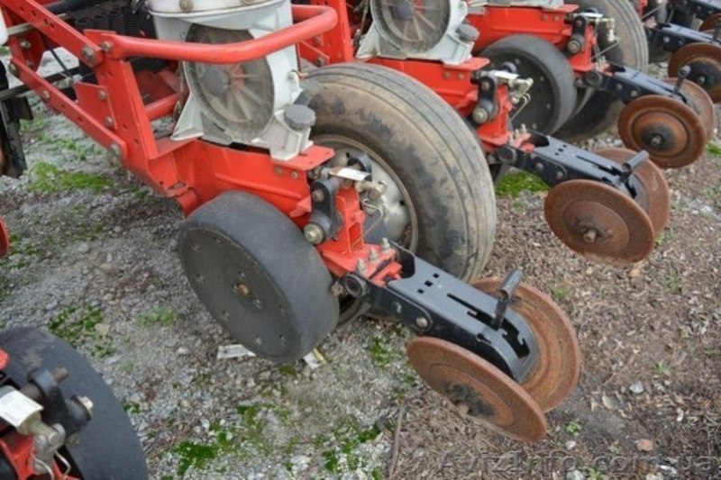 СЕЯЛКА MASSEY FERGUSON MF-555 - <ro>Изображение</ro><ru>Изображение</ru> #3, <ru>Объявление</ru> #1613581