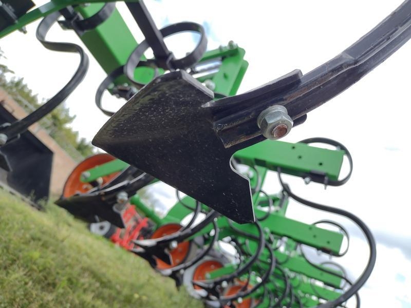 Продам культиватори міжрядного обробітку «Razor» - <ro>Изображение</ro><ru>Изображение</ru> #2, <ru>Объявление</ru> #1738655